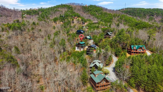 1960 E Mountain Way, Sevierville, TN 37876