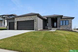 3321 S 212th Street, Elkhorn, NE 68022