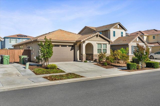 10261 Baritone Way, Elk Grove, CA 95757