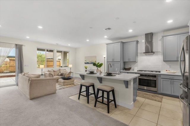 10261 Baritone Way, Elk Grove, CA 95757