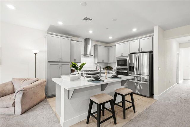 10261 Baritone Way, Elk Grove, CA 95757