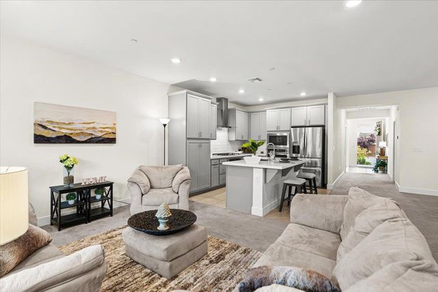 10261 Baritone Way, Elk Grove, CA 95757