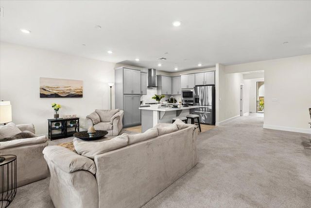 10261 Baritone Way, Elk Grove, CA 95757