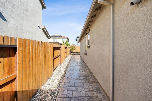 10261 Baritone Way, Elk Grove, CA 95757