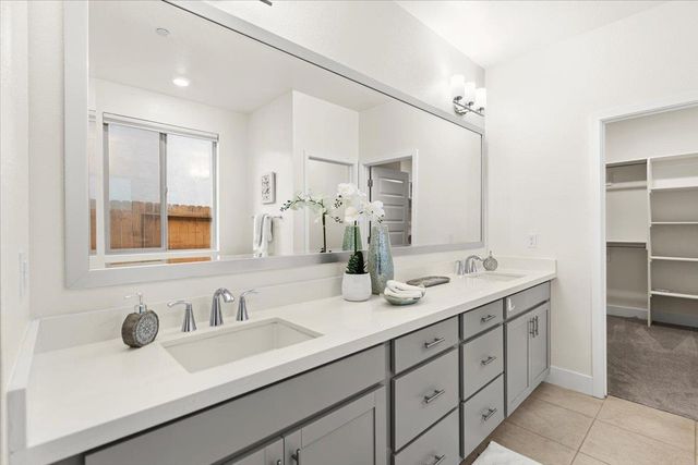 10261 Baritone Way, Elk Grove, CA 95757