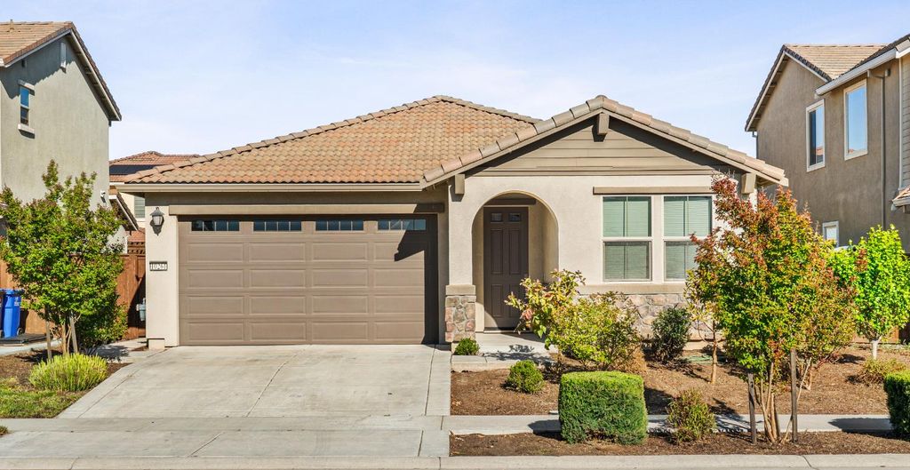 10261 Baritone Way, Elk Grove, CA 95757