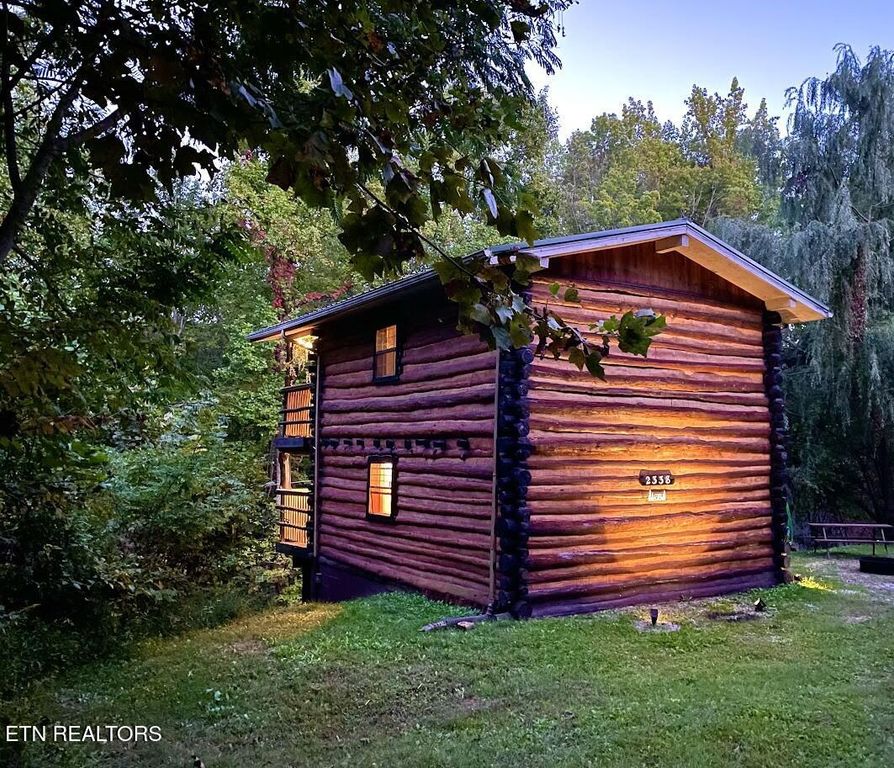 2338 Jims Way, Sevierville, TN 37876