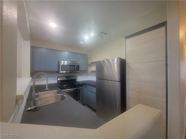 9668 Belle Regal Street, Las Vegas, NV 89123