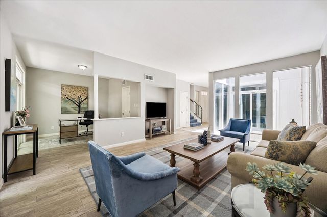 7483 Brompton Street, Houston, TX 77025
