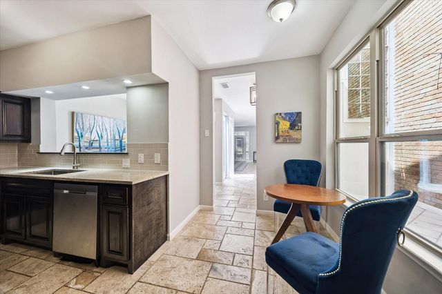 7483 Brompton Street, Houston, TX 77025