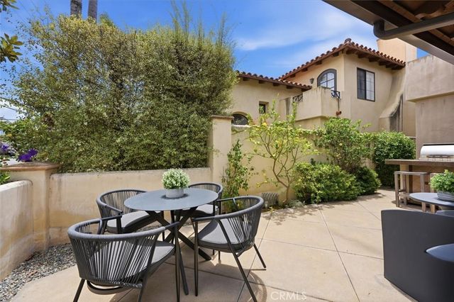 3305 Clay Street, Newport Beach, CA 92663