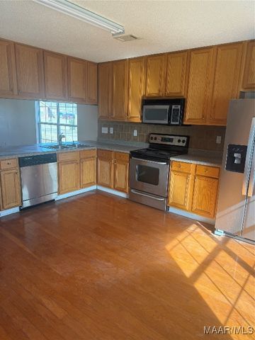 578 Mcdonald Drive, Wetumpka, AL 36092