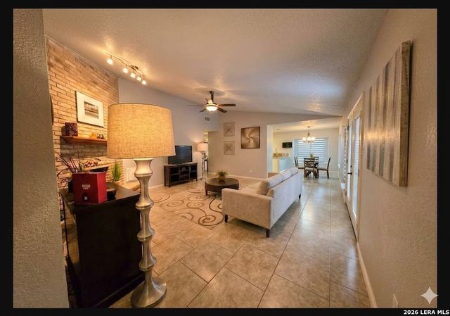 7019 Holly Mountain St, San Antonio, TX 78250