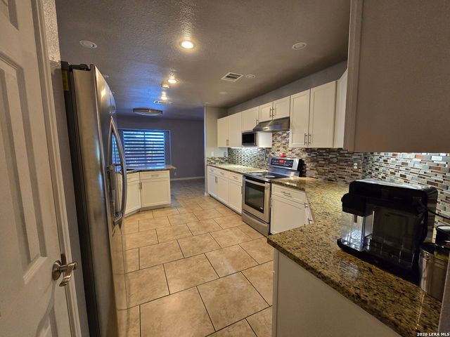 7019 Holly Mountain St, San Antonio, TX 78250