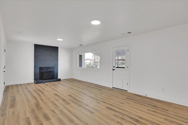 4128 George Ave, Olivehurst, CA 95961