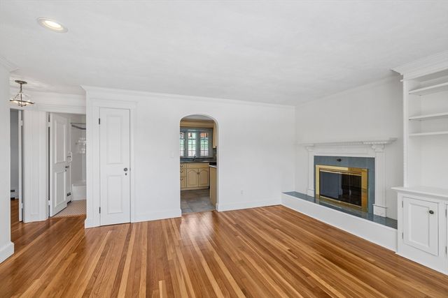 30 Haley Road 1, Marblehead, MA 01945