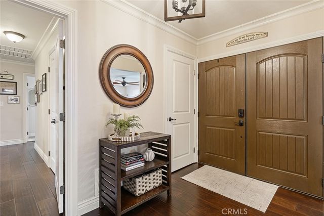 2817 Ridgewood, Santa Ana, CA 92705