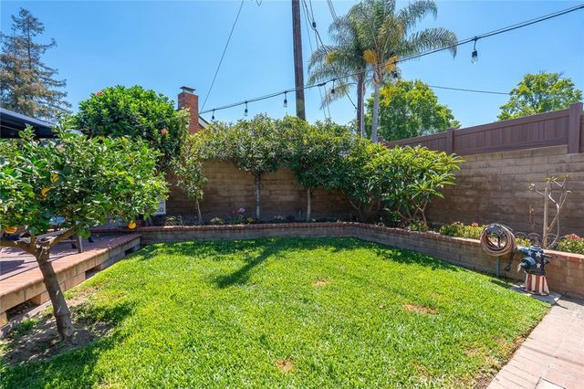 2817 Ridgewood, Santa Ana, CA 92705