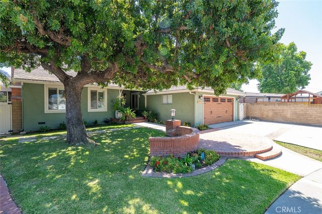 2817 Ridgewood, Santa Ana, CA 92705