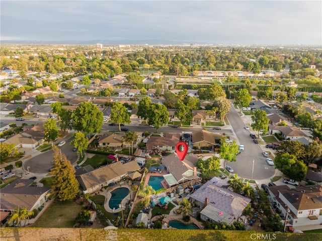 2817 Ridgewood, Santa Ana, CA 92705