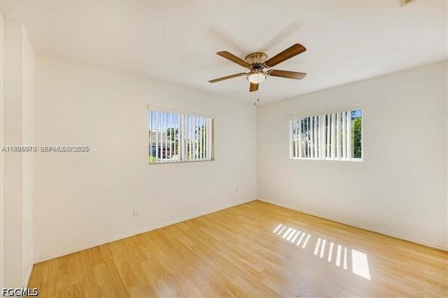 915 SE 20th ST, Cape Coral, FL 33990