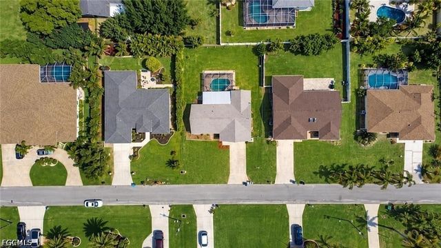915 SE 20th ST, Cape Coral, FL 33990