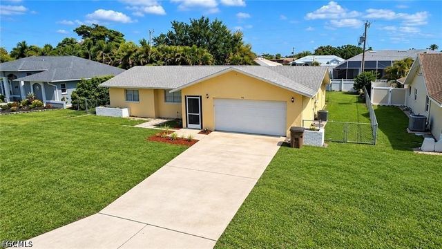915 SE 20th ST, Cape Coral, FL 33990