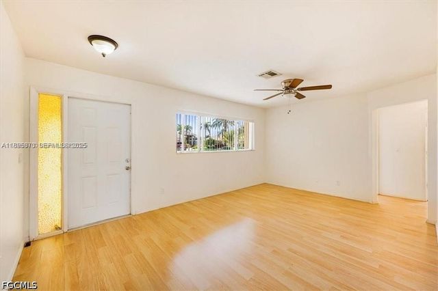 915 SE 20th ST, Cape Coral, FL 33990
