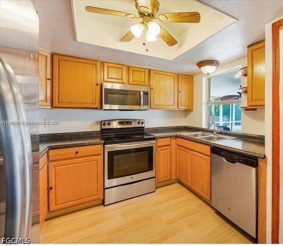915 SE 20th ST, Cape Coral, FL 33990