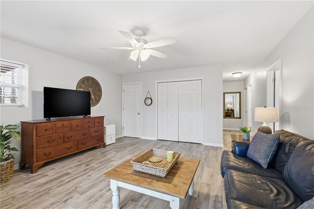 307 Cherrwood Drive, Westminster, SC 29693