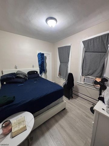 363 10Th Ave, Paterson City, NJ 07514