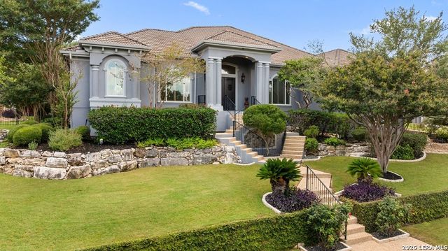 2022 Via Vineda, San Antonio, TX 78258