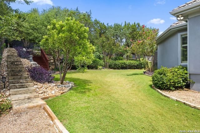 2022 Via Vineda, San Antonio, TX 78258