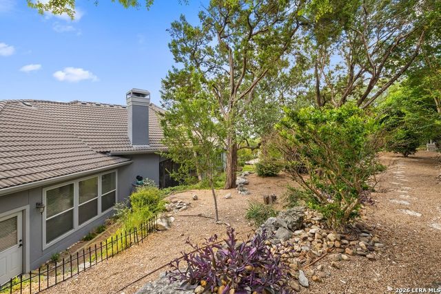 2022 Via Vineda, San Antonio, TX 78258