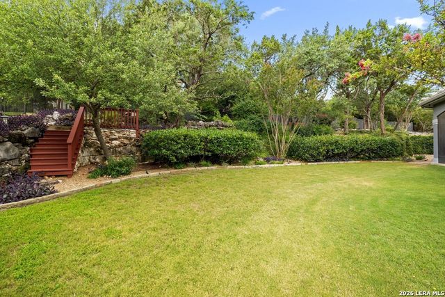 2022 Via Vineda, San Antonio, TX 78258