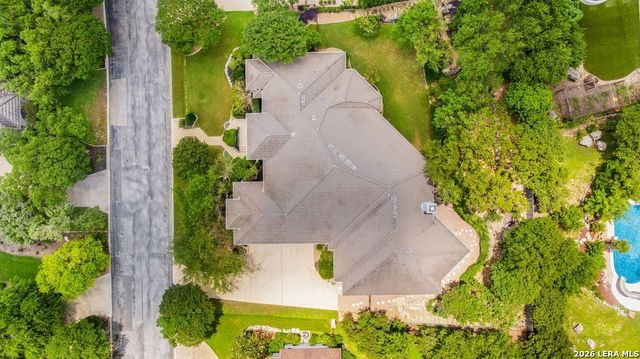 2022 Via Vineda, San Antonio, TX 78258