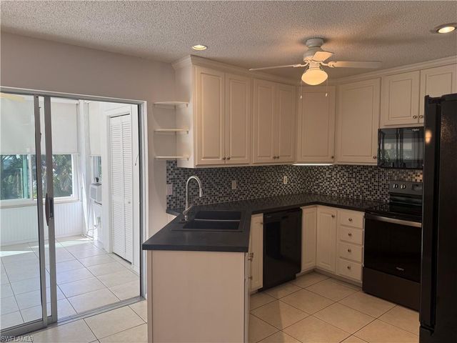 7400 College PKWY 1D, Fort Myers, FL 33907