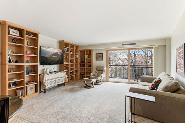 210 W Grant Street 516, Minneapolis, MN 55403