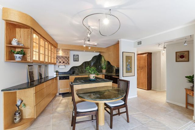 210 W Grant Street 516, Minneapolis, MN 55403
