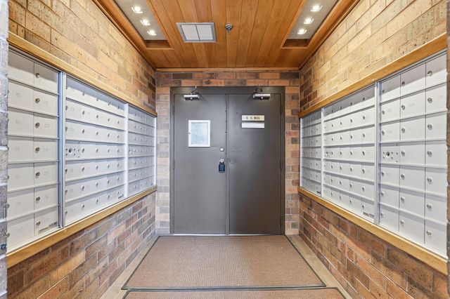 210 W Grant Street 516, Minneapolis, MN 55403