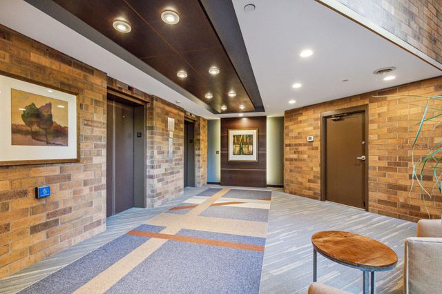 210 W Grant Street 516, Minneapolis, MN 55403