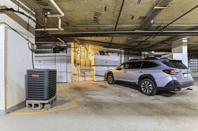210 W Grant Street 516, Minneapolis, MN 55403
