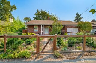 5114 46th Avenue S, Seattle, WA 98118
