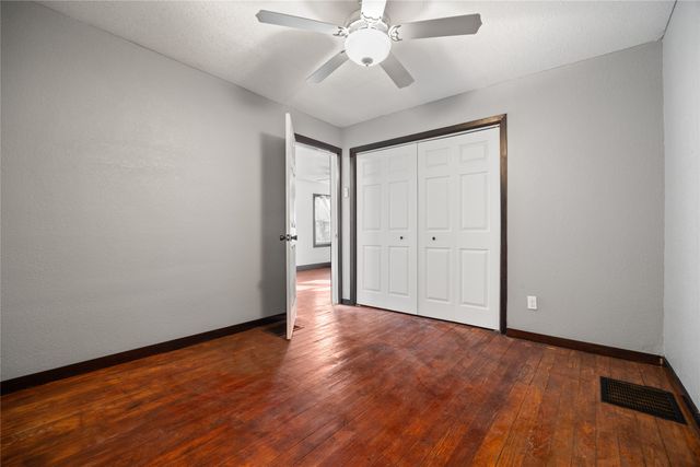 1353 E 15th Street, Des Moines, IA 50316