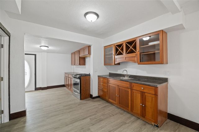 1353 E 15th Street, Des Moines, IA 50316