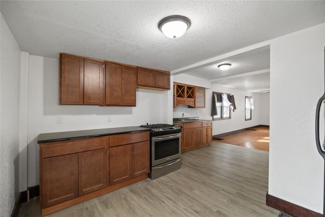 1353 E 15th Street, Des Moines, IA 50316