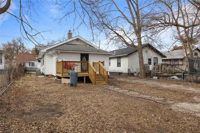 1353 E 15th Street, Des Moines, IA 50316