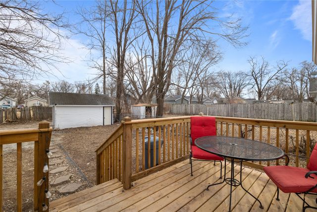 1353 E 15th Street, Des Moines, IA 50316