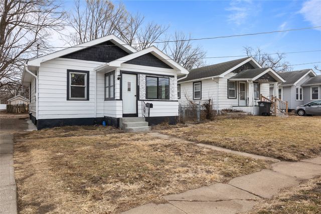 1353 E 15th Street, Des Moines, IA 50316