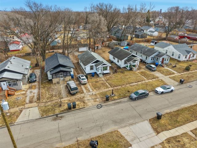 1353 E 15th Street, Des Moines, IA 50316